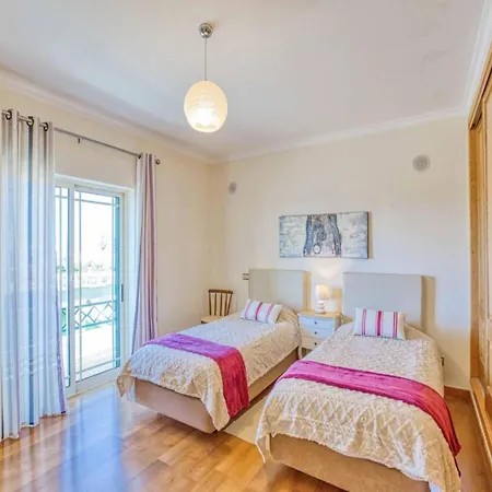 Akivillas Gale Hydra בית נופש אלבופיירה